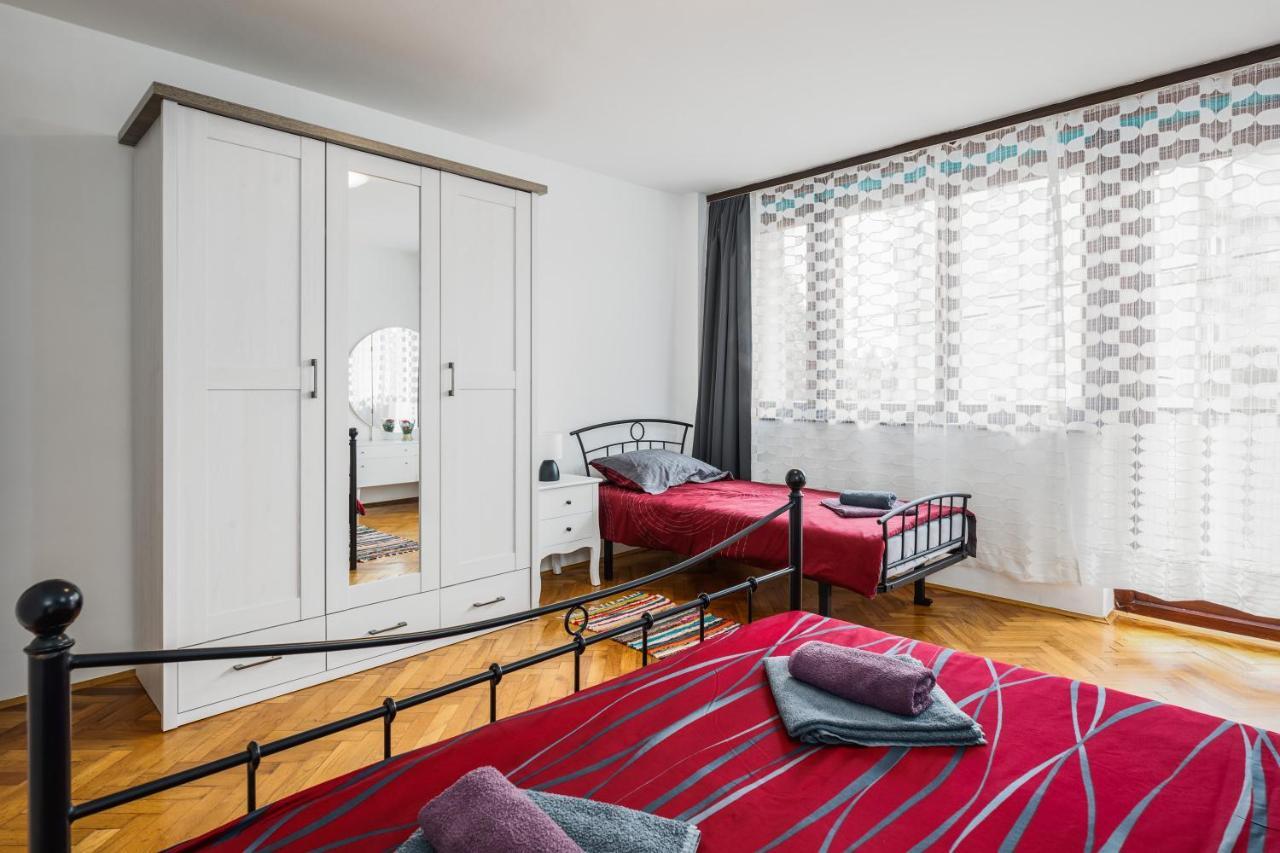 Apartmant Borna สลูน ภายนอก รูปภาพ