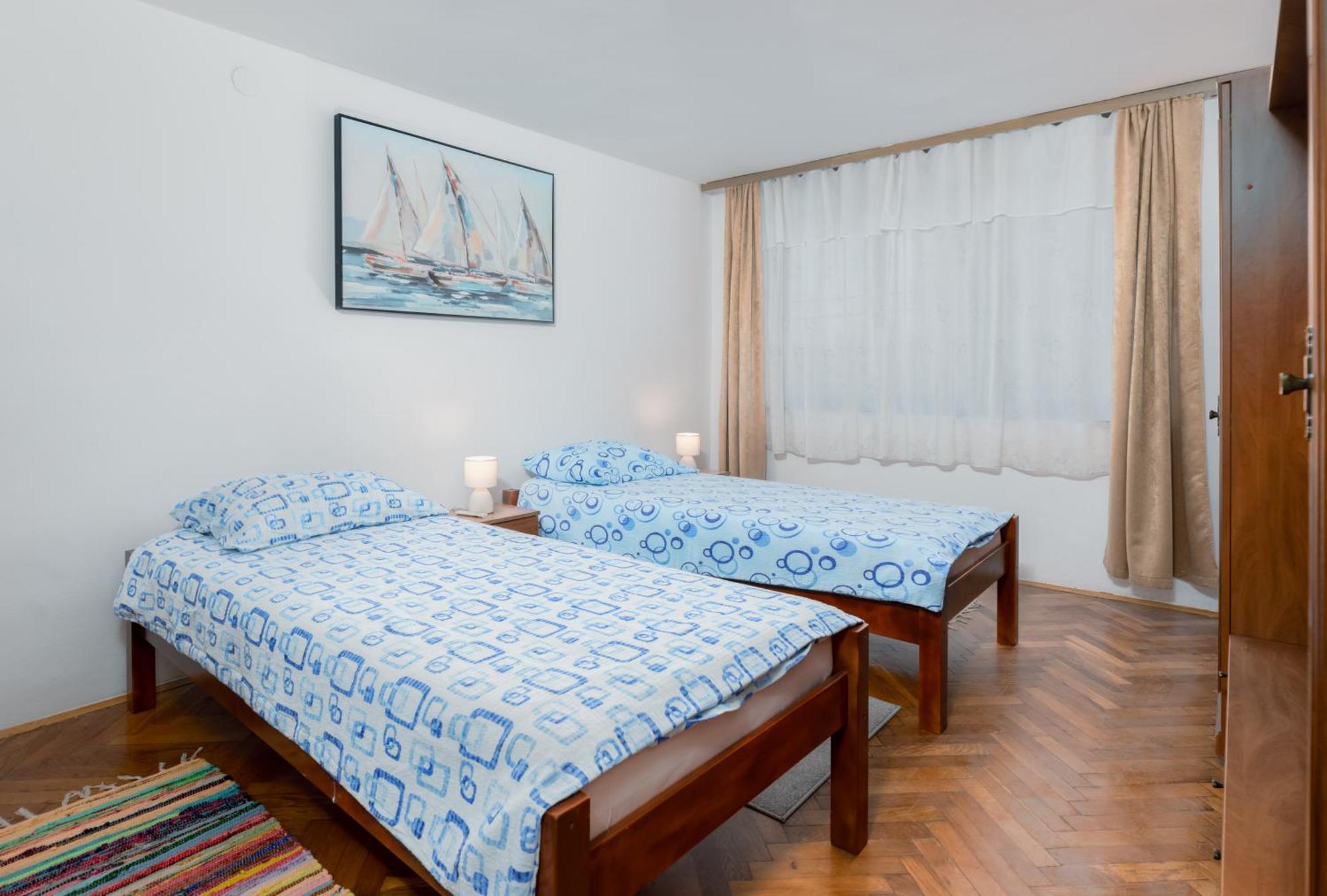 Apartmant Borna สลูน ภายนอก รูปภาพ